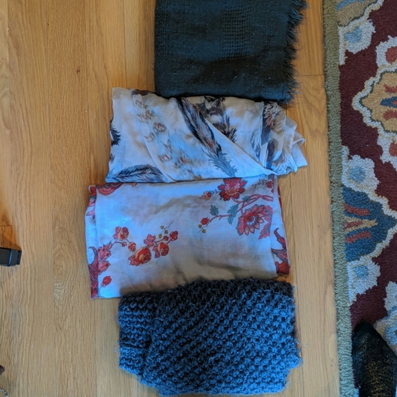 Scarves - Picture 1 of 1